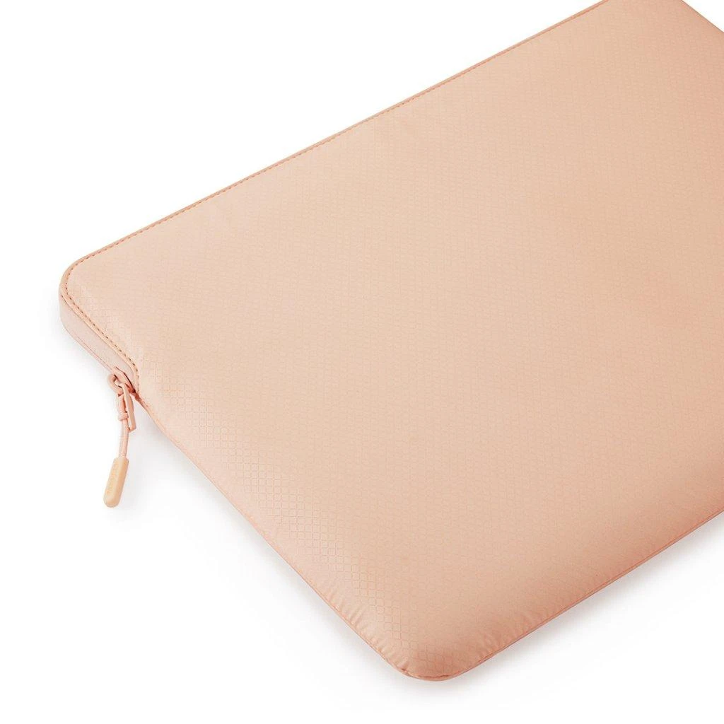 „Pipetto“ „MacBook“ dėklas 13 colių „Ultra Lite Ripstop“ atminties putplasčio įmautė – tamsiai mėlynas