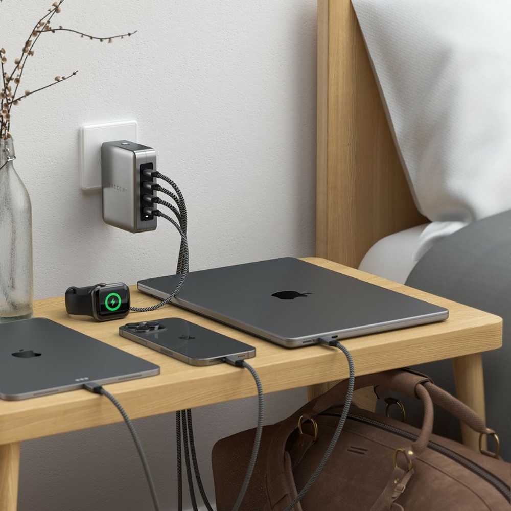 SATECHI 145W USB-C 4 prievadų GaN kelioninis įkroviklis