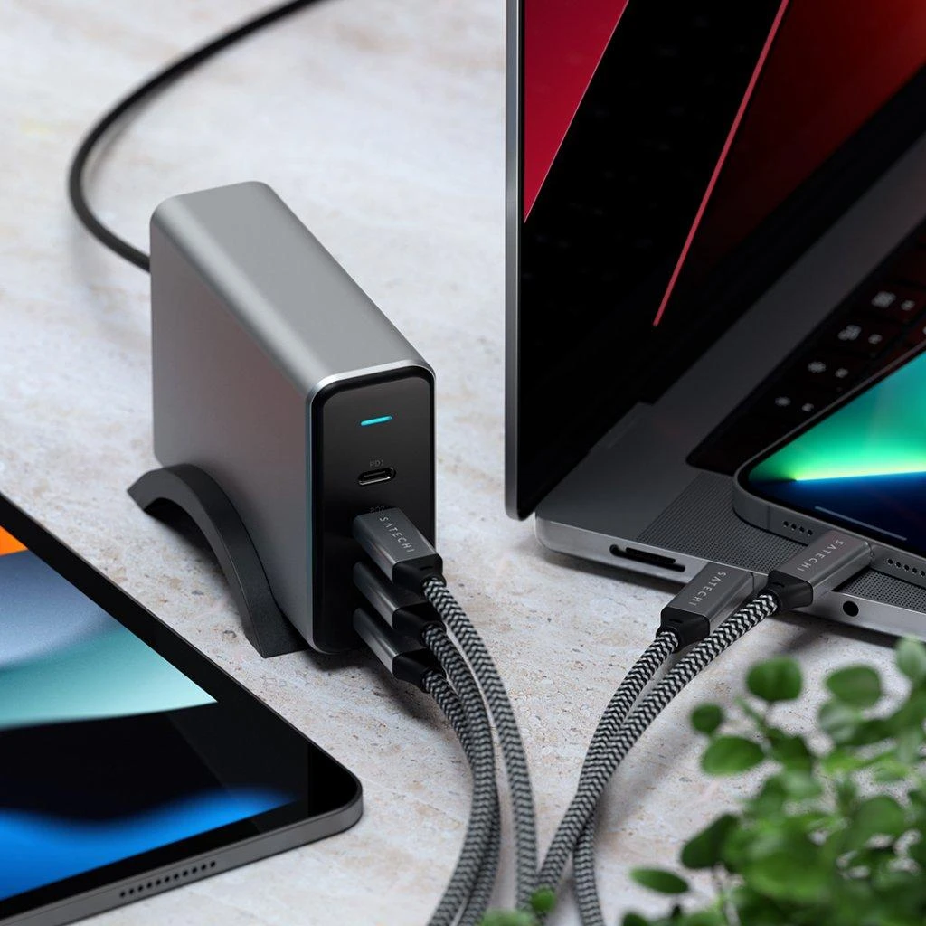 SATECHI 165W USB-C 4-Port PD GaN Charger - EU