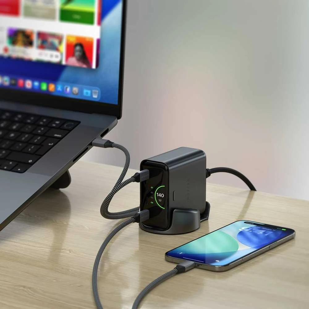 „Satechi ChargeView GaN 140 W“