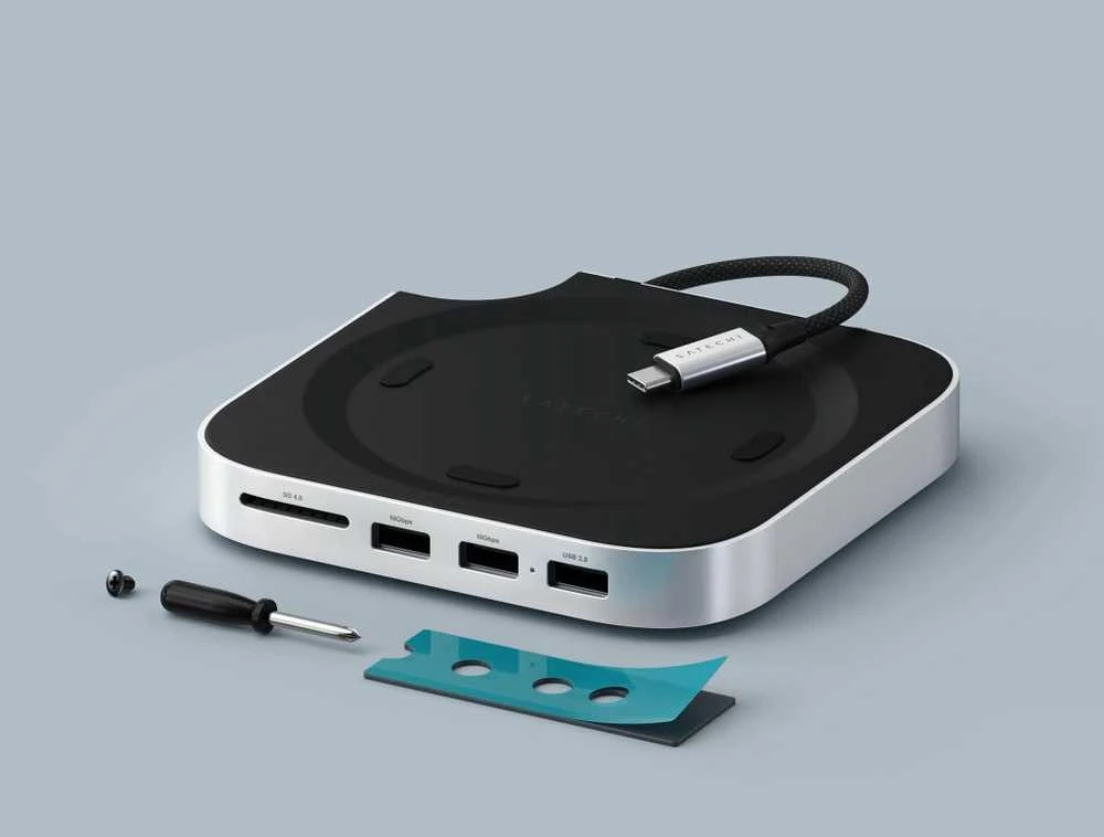 „Satechi“ stovas ir šakotuvas, skirtas „Mac Mini M4/M4 Pro“ (2024) su SSD M.2 NVMe lizdu