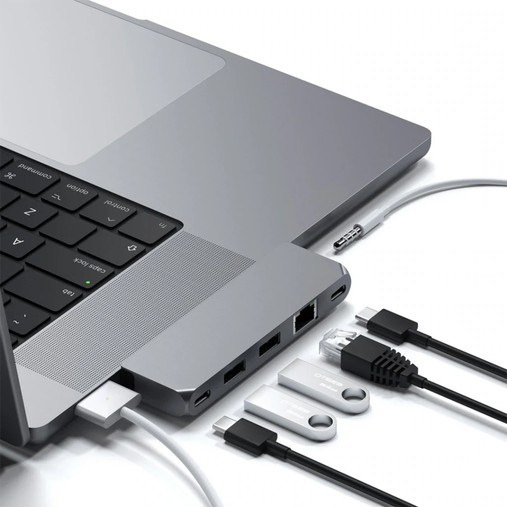 „Satechi Pro Hub mini USB-C“ skirta „MacBook“ (2 x USB-C, 2 x USB-A, Ethernet, lizdo prievadas) („Pro&Air&Max“) (sidabrinė)