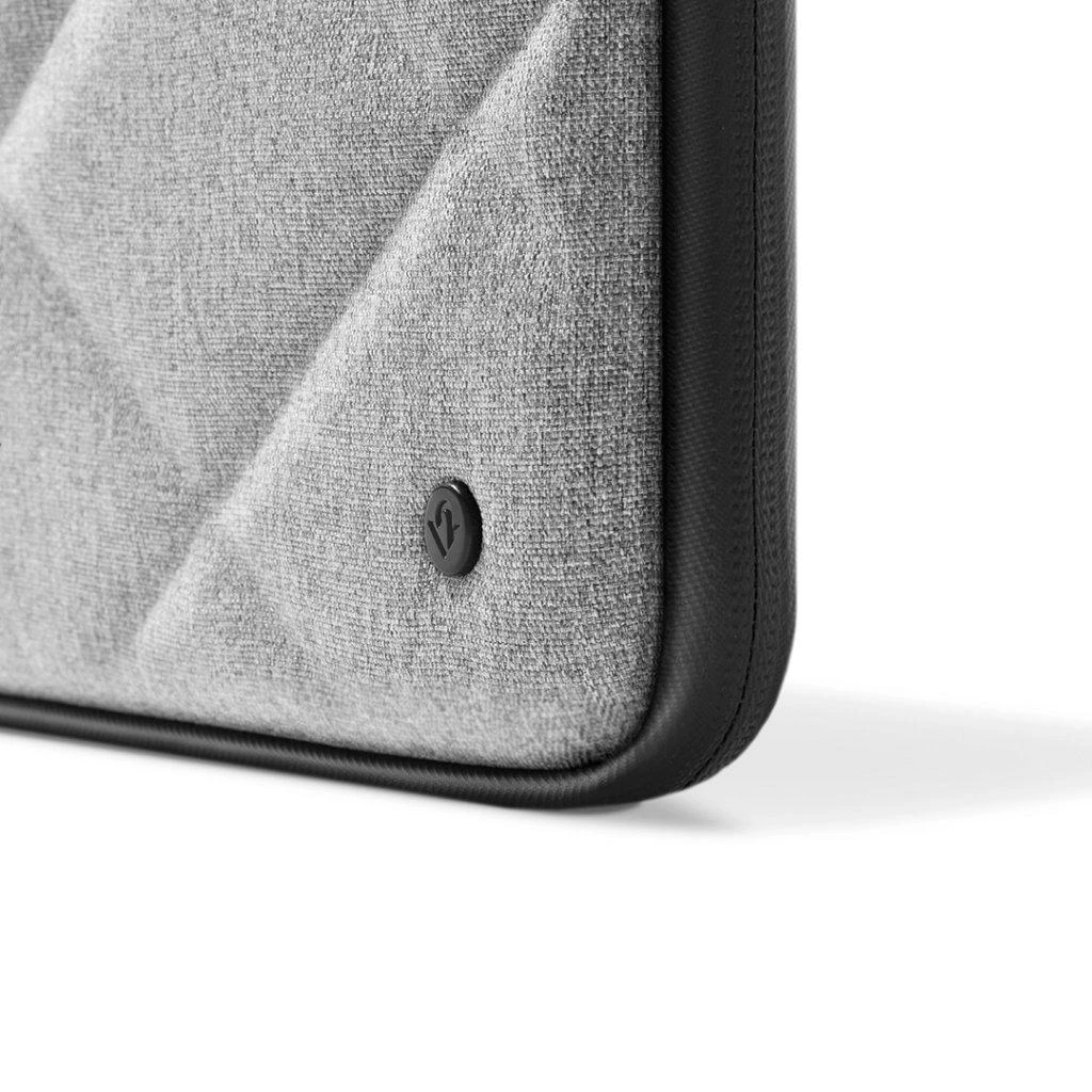 „Twelve South“ dėklas „MacBook Pro“ / „Air“ 15 / 16 colių nešiojamiesiems kompiuteriams – Pilkas