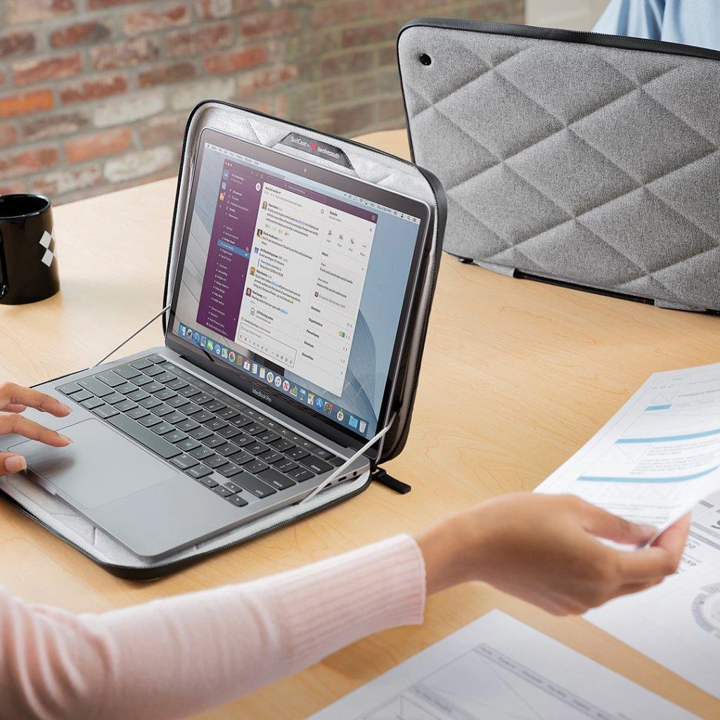 „Twelve South“ dėklas „MacBook Pro“ / „Air“ 13 colių nešiojamiesiems kompiuteriams – pilkas