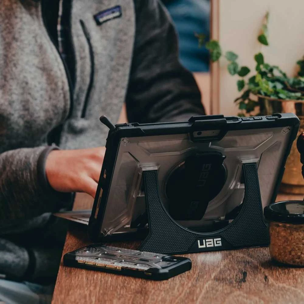 Urban Armor Gear UAG Plasma su rankos dirželiu, skaidrus - Microsoft Surface Go 1/Go 2/Go 3