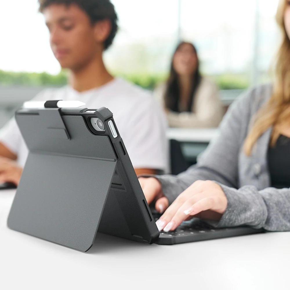 Urban Armor Gear Rugged USB-C Keyboard iPad 11" (A16)(11th Gen, 2025) Folio Case, QWERTY, Nordic, Touchpad, Apple, iPad 11" (A16)(11th Gen, 2025), Juodas