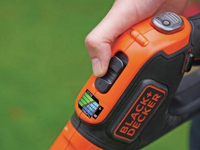 Black & Decker žoliapjovė STC1840EPC POWER COMMAND, 18V, 1x4,0Ah