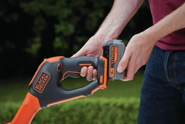 Black & Decker žoliapjovė STC1840EPC POWER COMMAND, 18V, 1x4,0Ah