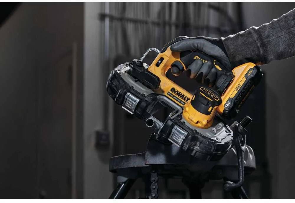 Juostinis pjūklas DeWalt DCS377NT; 18 V (be akumuliatoriaus ir pakrovėjo)