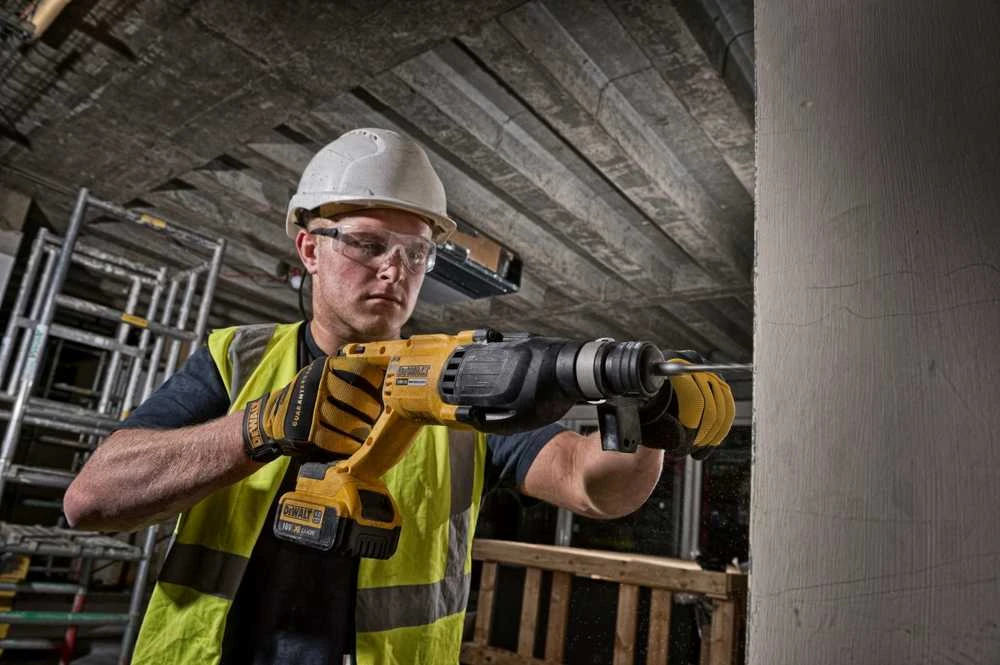 DeWalt akumuliatorinis perforatorius DCH133N-XJ be akumuliatoriaus ir kroviklio