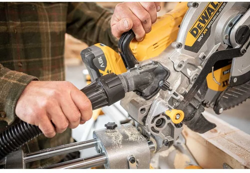 Akumuliatorinis diskinis pjūklas, 305 mm, 2 x 8 Ah, 18 V XR, DEWALT [DCS782XW2-QW]