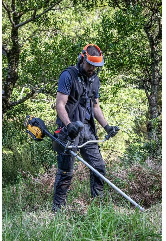 Black & Decker Akumuliatorinė žoliapjovė DeWalt DCMST922N; 54 V (be akumuliatoriaus ir pakrovėjo)