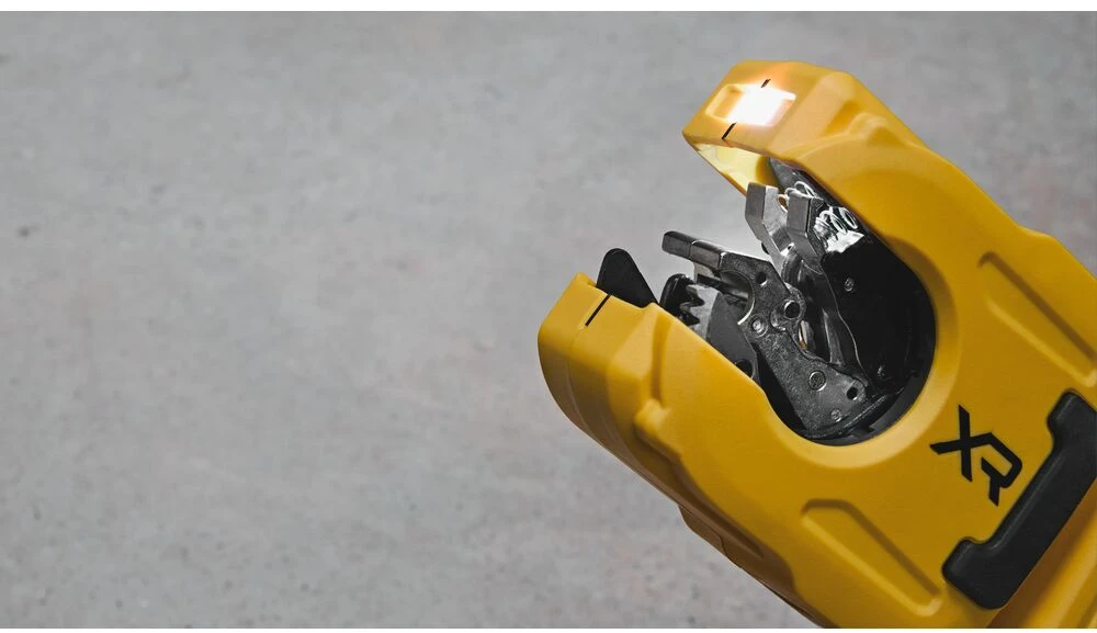 Vamzdžiapjovė DeWalt DCE154N-XJ; 18 V; 12-35 mm (be akumuliatoriaus ir pakrovėjo)