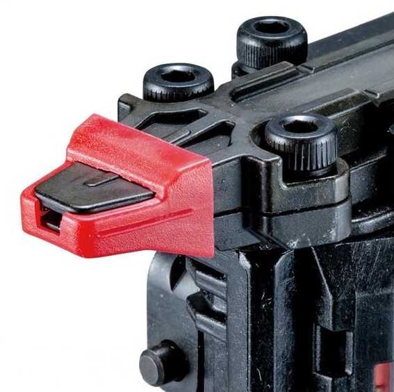 Makita FN001GZ Akumuliatorinis viniakalis XGT, 18Ga, 15-40mm, 100pcs., "Z" versija - komplektuojamas be akumuliatoriaus ir kroviklio