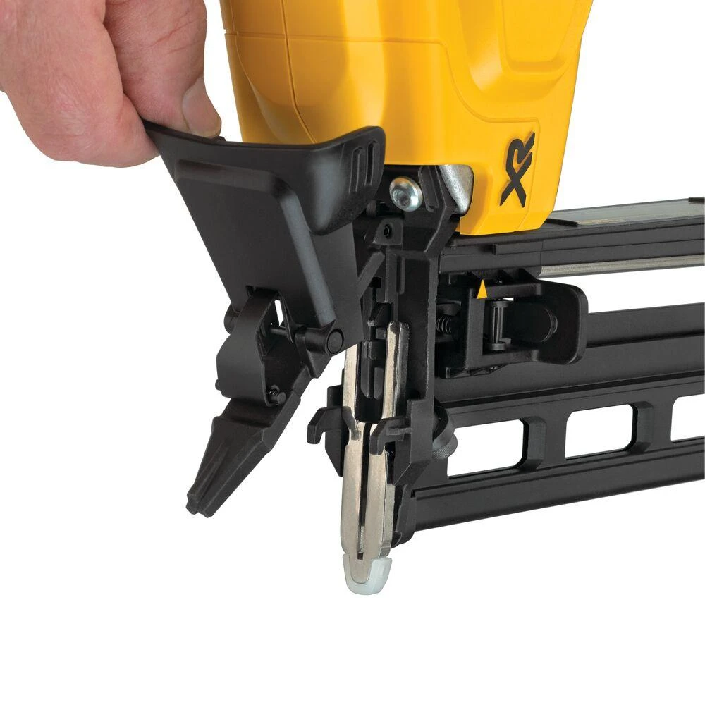 Akumuliatorinis viniakalis DeWalt DCN662D2-QW; 18 V; 2x2,0 Ah akum.