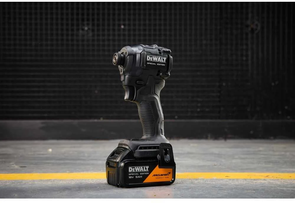 Smūginis suktuvas DeWalt DCF86MP2T; 18 V; 2x5,0 Ah akum.