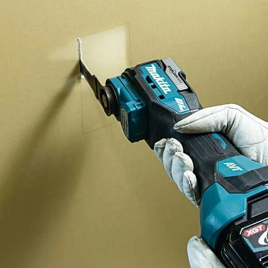 Makita TM001GZ Akumuliatorinis universalus švytuoklinis įrankis XGT, 10000-20000 jud/min, judesio kampas 3,2°,Starlock MAX, BL-motor, Be akumuliatorių ir kroviklio!