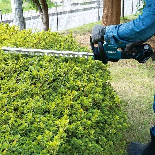 Makita akumuliatorinės gyvatvorių žirklės