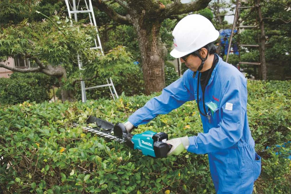 Makita DUH754SZ Cordless single blade hedge trimmer 18V Li-ion, BL-motor, 750mm, be akumuliatoriaus ir kroviklio