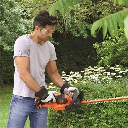 Black & Decker Juodas & Decker Akumuliatorinės gyvatvorių žirklės GTC18452PC 18V 2Ah 45 cm, Juodas & Decker