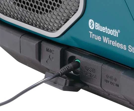 Makita MR014GZ Akumuliatorinis darbinis grotuvas Bluetooth 14.4V-40V/AC, LCD, Integruotas mikrofono stiprintuvas