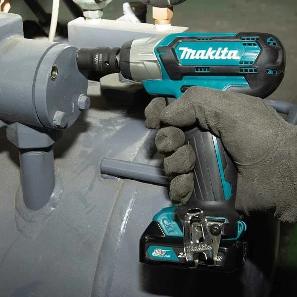 akumulatorowy klucz udarowy 1/2', 140Nm, 12V max Makita [TW141DSAJ] 2x2,0Ah