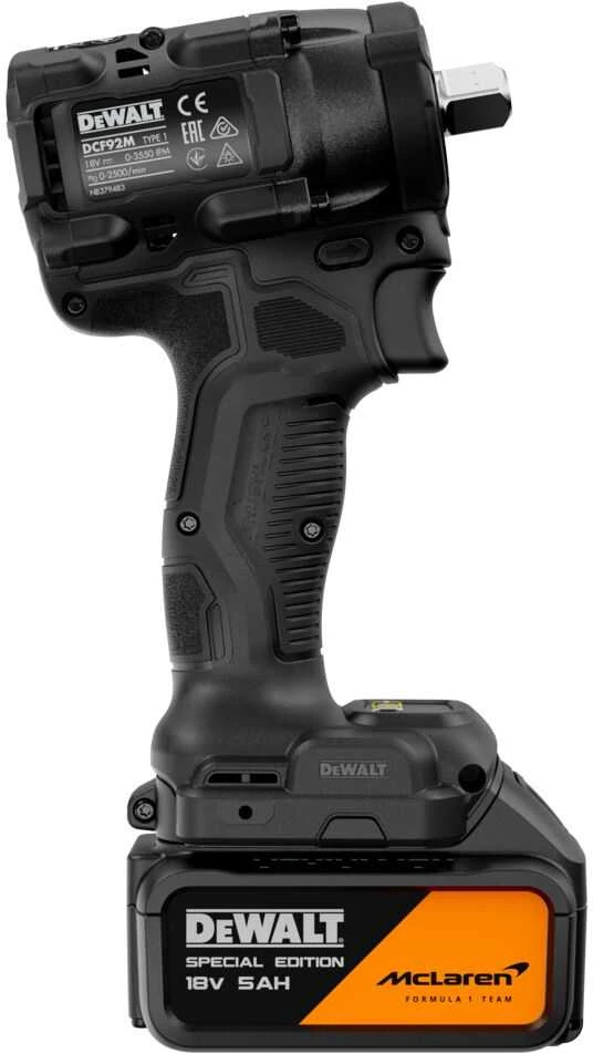 DEWALT SMŪGINIS VERŽLIASUKIS 1/2″ 18V DCF92MP2T 406Nm 2×5,0Ah MCLAREN