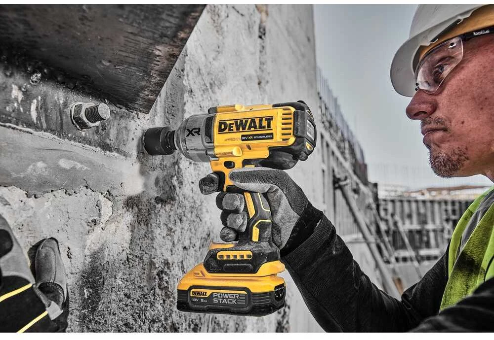 DEWALT Smūginis veržliasukis DCF900P2G 1/2" 18V 1355Nm 2x5,0Ah