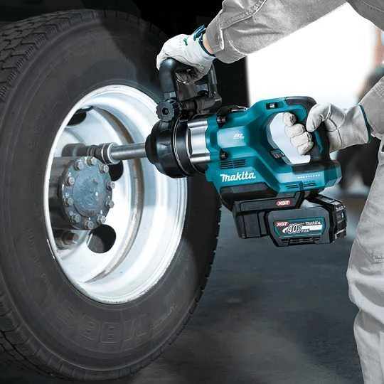 Makita TW010GZ Akumuliatorinis smūginis veržliasukis 40V XGT, 1" ilgas, 3150Nm, BL-M, be akumuliatorių ir kroviklio!