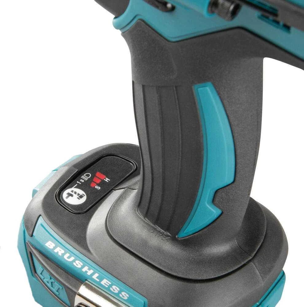 Makita DTW1004Z Akumuliatorinis smūginis veržliasukis 18V, 1050 Nm, LED, 1/2" (PIN SHANK), Be akumuliatorių ir kroviklio!
