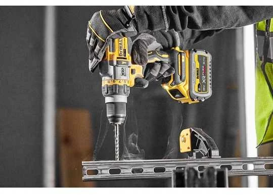 Įrankių rinkinys DeWalt DCK2016T2T-QW (DCD999 + DCG418); 2x6,0 Ah akum.