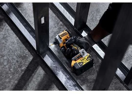 Įrankių rinkinys DeWalt DCK2051P2T-QW (DCD800 + DCF850); 18 V; 2x5,0 Ah akum.