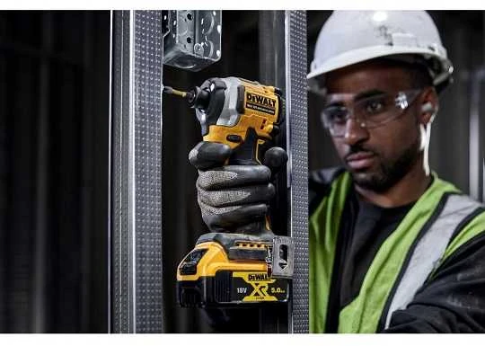 Įrankių rinkinys DeWalt DCK2051P2T-QW (DCD800 + DCF850); 18 V; 2x5,0 Ah akum.
