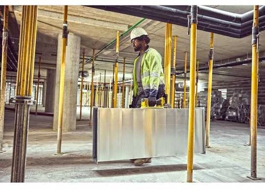 Stiklo laikiklis DeWalt DCE590D1T-QW; 120 kg; 18 V; 1x2,0 Ah akum.