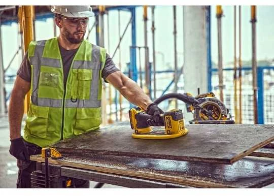 Stiklo laikiklis DeWalt DCE590D1T-QW; 120 kg; 18 V; 1x2,0 Ah akum.