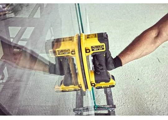 Stiklo laikiklis DeWalt DCE590N-XJ; 18 V (be akumuliatoriaus ir pakrovėjo)