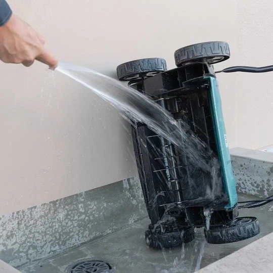 Makita Akumuliatorinis skarifikatorius DUV320Z 32cm be akumuliatoriaus ir kroviklio