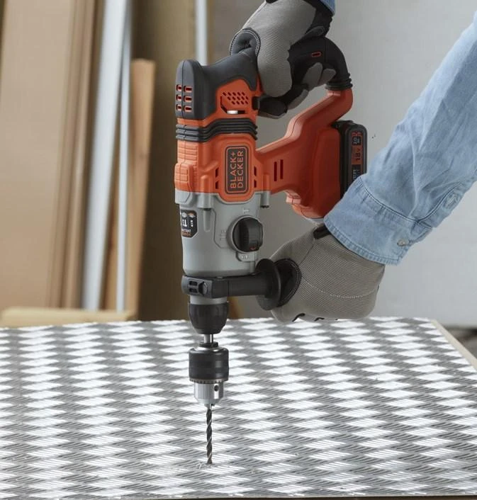 Black & Decker Juodas & Decker Perforatorius Juodas & Decker BCD900B-XJ; 1,2 J; SDS-plus; 18 V (be akumuliatoriaus ir pakrovėjo)