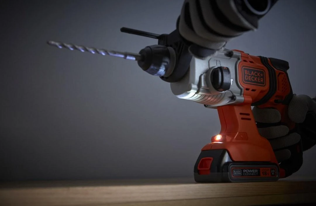 Black & Decker Juodas & Decker Perforatorius Juodas & Decker BCD900B-XJ; 1,2 J; SDS-plus; 18 V (be akumuliatoriaus ir pakrovėjo)