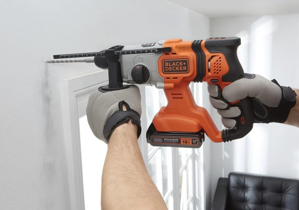 Black & Decker Juodas & Decker Perforatorius Juodas & Decker BCD900B-XJ; 1,2 J; SDS-plus; 18 V (be akumuliatoriaus ir pakrovėjo)