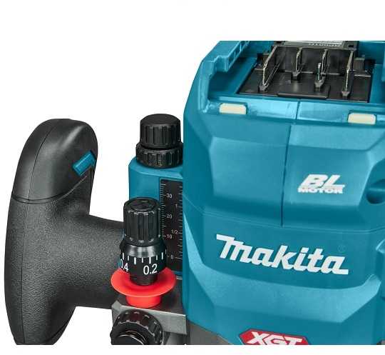akumuliatorinė frezarka górnowrzecionowa 40V XGT Makita [RP001GM201] 2x4,0Ah