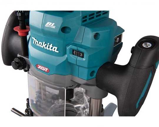 akumuliatorinė frezarka górnowrzecionowa 40V XGT Makita [RP001GM201] 2x4,0Ah