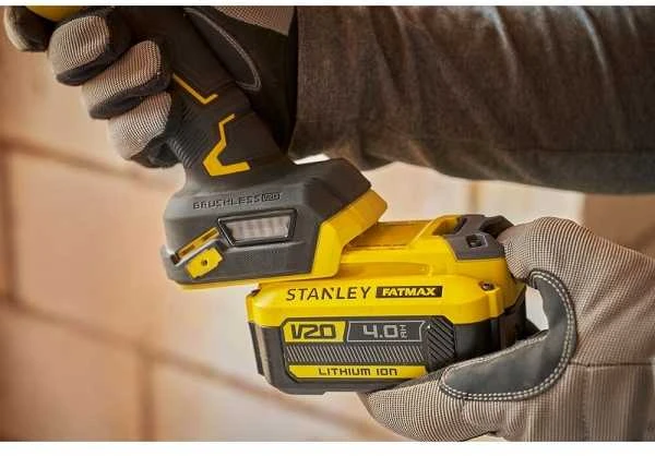 Kampinis šlifuoklis Stanley SFMCG710M1T-QW, 12,5 cm, 8500 aps./min., 800 W, 1,84 kg