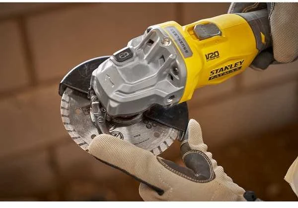 STANLEY FatMax SFMCG710B Kampinis šlifuoklis