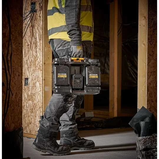 Įrankių dėžė DeWalt DWST08061-1 + prožektorius