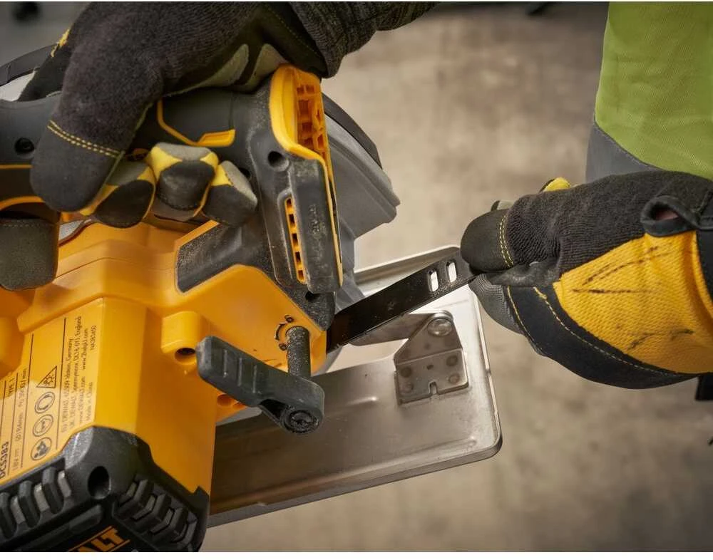 Dewalt 18 V XR metalinis diskinis pjūklas