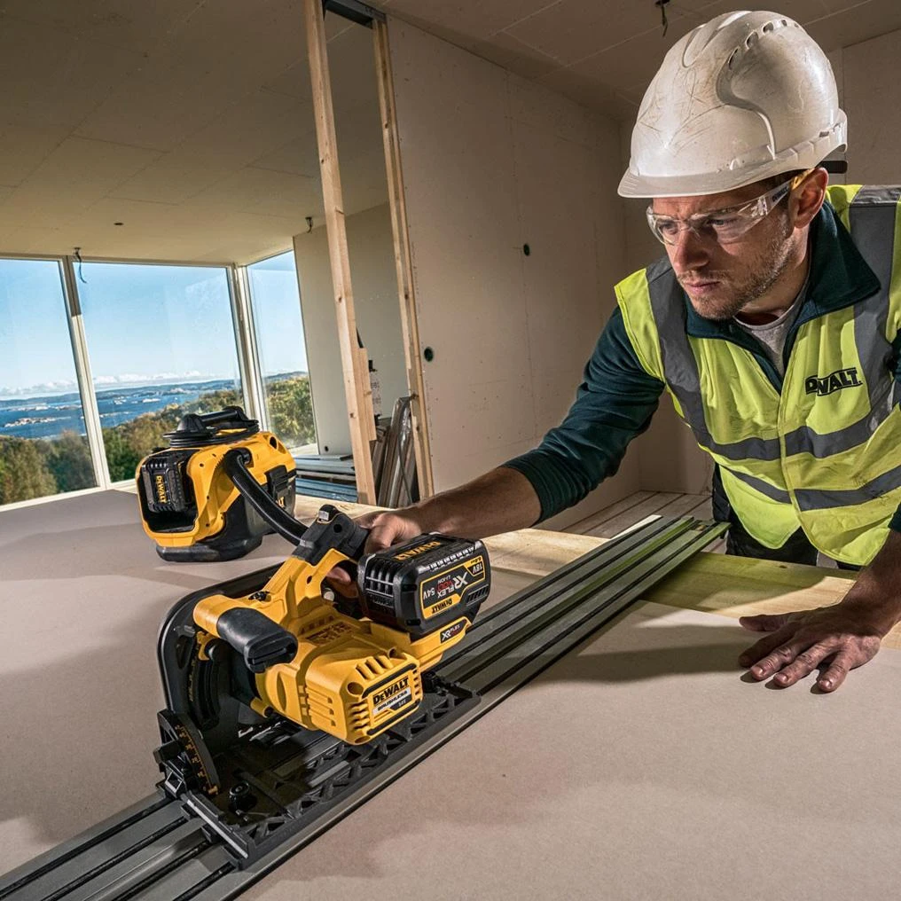 De Walt Akumuliatorinis diskinis pjūklas DeWALT DCS520T2R