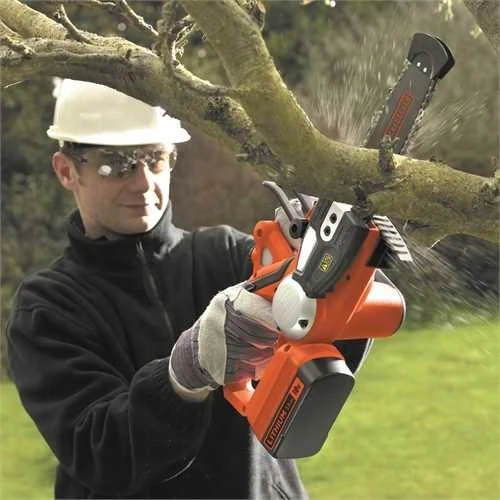 Black & Decker Juodas + DECKER AKU grandininis pjūklas. 18V -