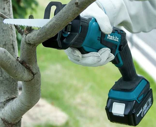 Makita DJR183RTJ 18V stūmoklinis pjūklas