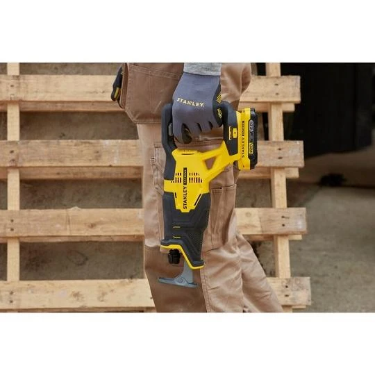 Stanley tiesinis pjūklas 18V V20 SFMCS300B be akumuliatoriaus ir kroviklio